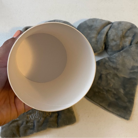 Nodpod Weighted Blanket Sleep Mask for Eyes (Gray) - Picture 3 of 4